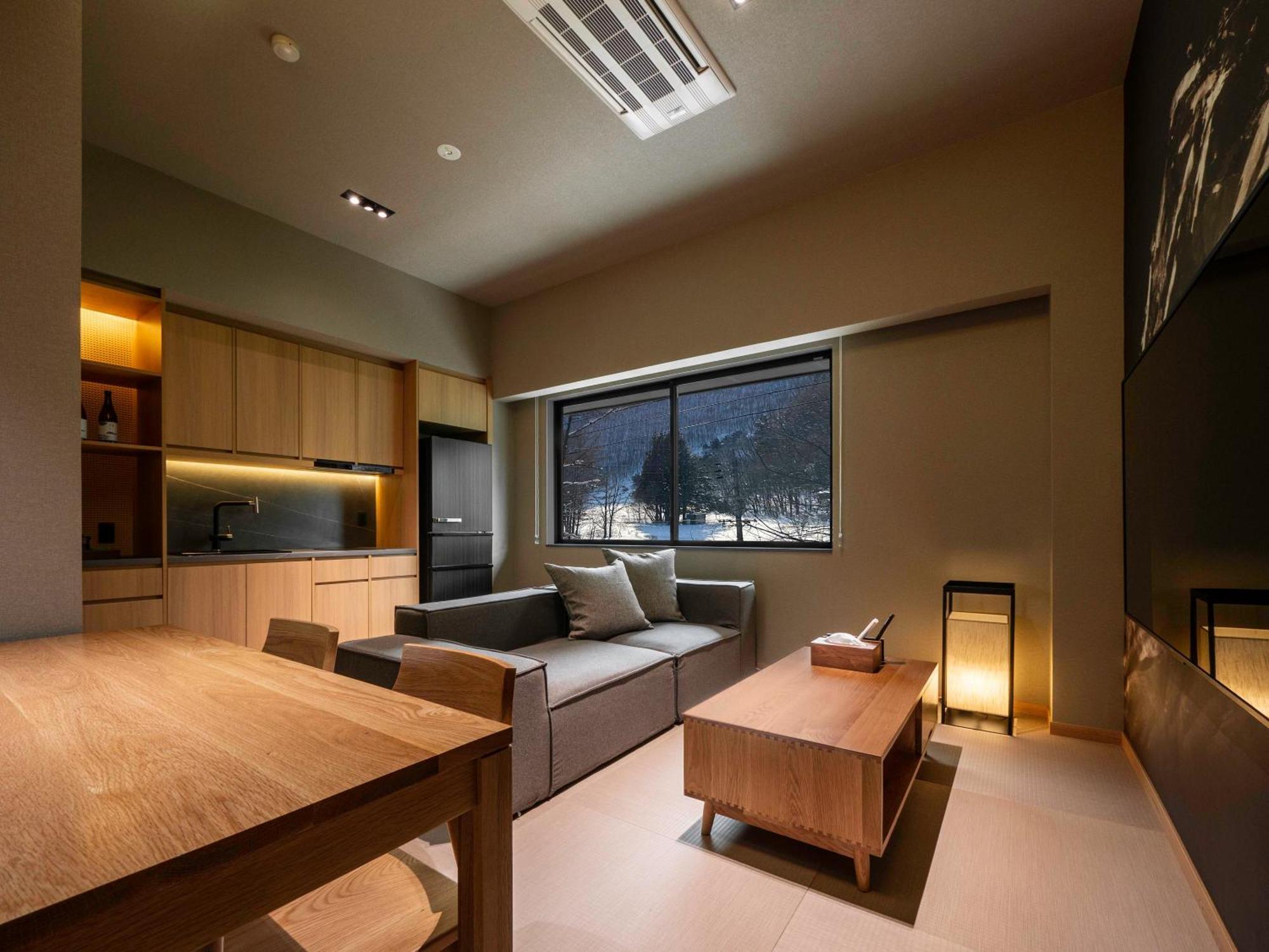 Ski Inn Hakuba, Iwatake Buitenkant foto